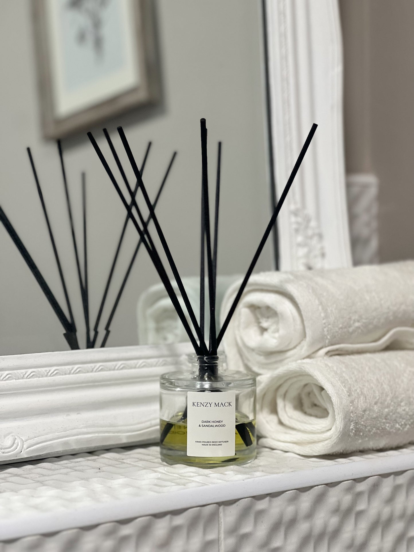 Dark Honey & Sandalwood Reed Diffuser