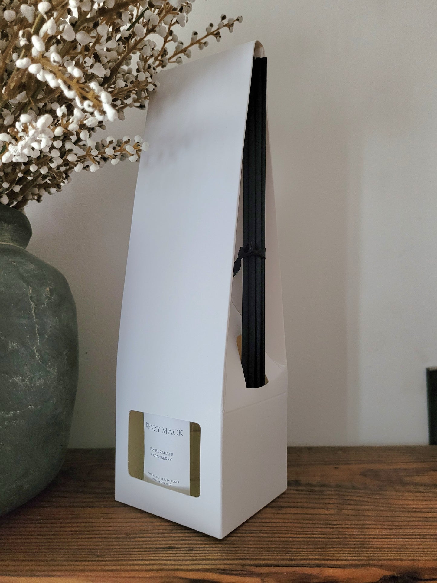 Cassis Noir & Tuberose Reed Diffuser